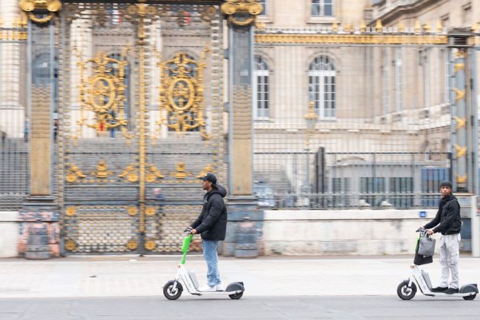 Paris e scooter voting ban