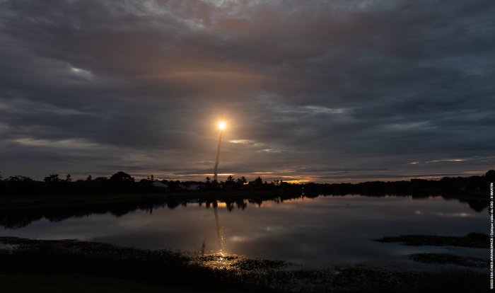 Final mission photos esas ariane 5 rocket lifts off last time