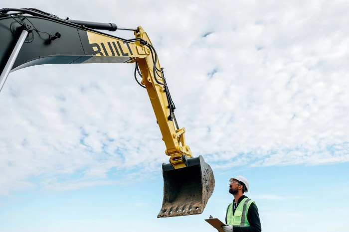 Autonomous robotic digger construction