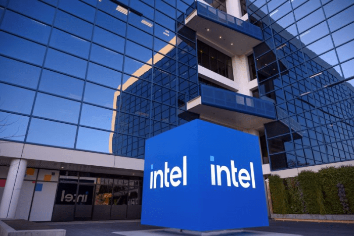 Intel chip factory semiconductor poland