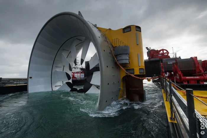 Low carbon energy startup wins crown agreement 30mw tidal project