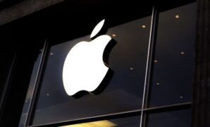 Apple 1b uk lawsuit excessive app store fees developers