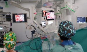 Spanish surgeons perform worlds first fully robotic lung transplant