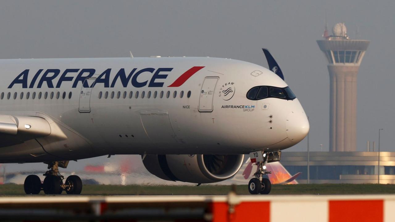 Europe take note france bans short haul flights