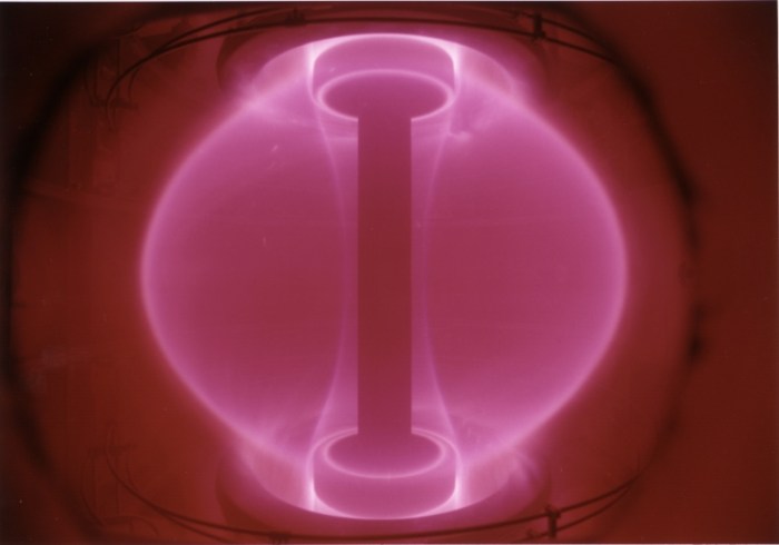 Uk fusion startup tokamak energy trials plasma stabilising laser