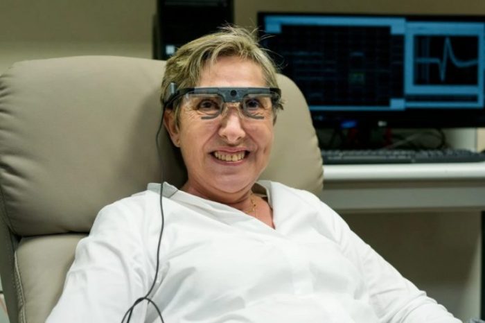 Neuron sized brain implant help blind people see