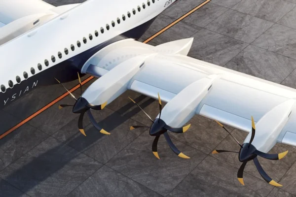 Booking an electric flight in Europe is only 10 years away, says influential Dutch researcher