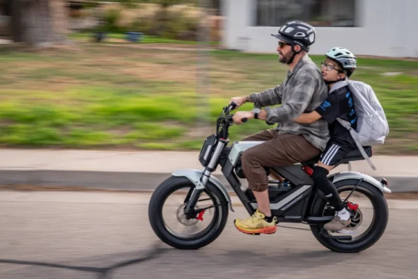 Escaping the Gridlock: How One Family’s Quest to Replace the Minivan Revealed the Blurred Lines of Modern E-Mobility