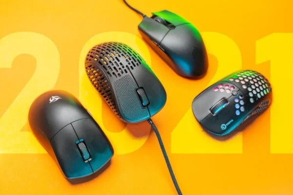 The Ultimate Guide to the Best Lightweight and Affordable Gaming Mice of 2021